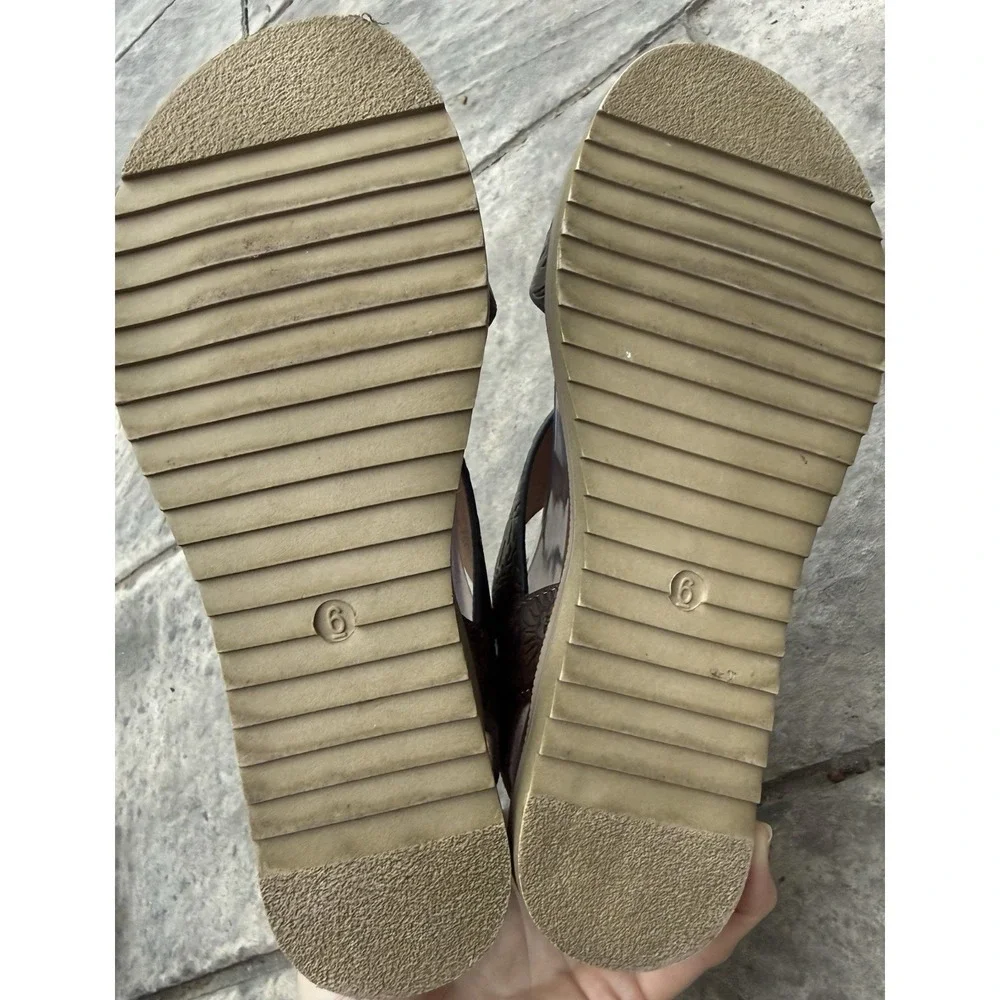 Very G Steffy Tooled Strappy Sandals Women Sz 6 Brown Gladiator Boho Flats